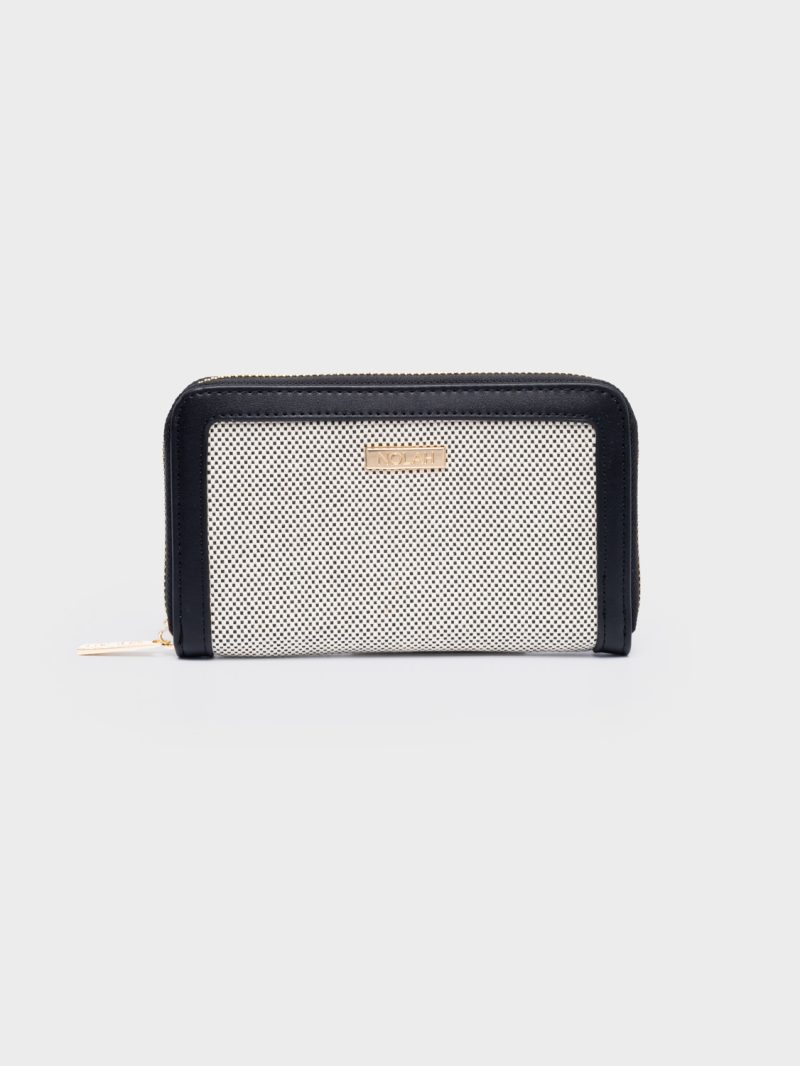 Brest Black