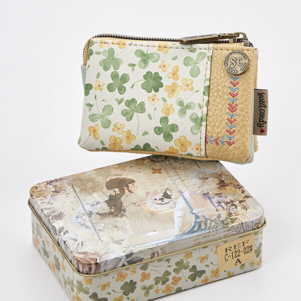 Sweet Candy Γυναικείο Mini Πορτοφόλι με Floral Σχέδιο & Τριπλό Φερμουάρ – Floral Whisper