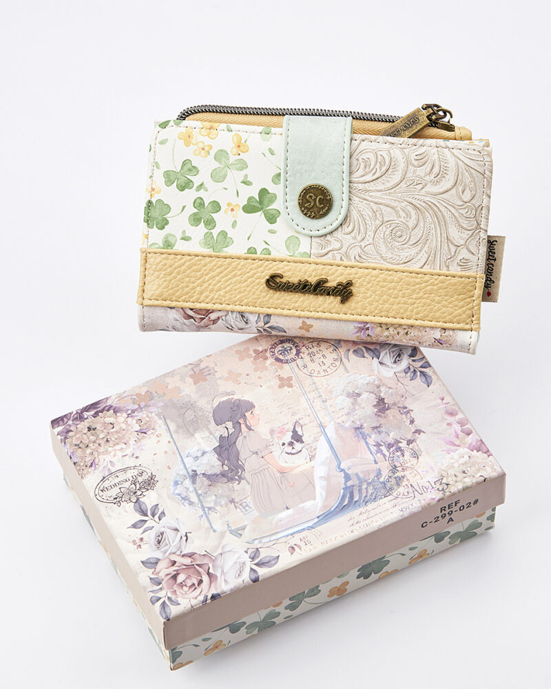 Sweet Candy Γυναικείο Πορτοφόλι με Vintage Floral Σχέδιο – Floral Whisper - Image 2